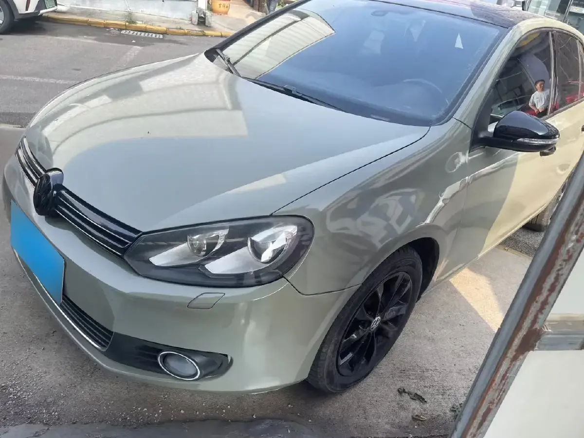 2011 Volkswagen Golf 1.4T 131HP L4 7DCT