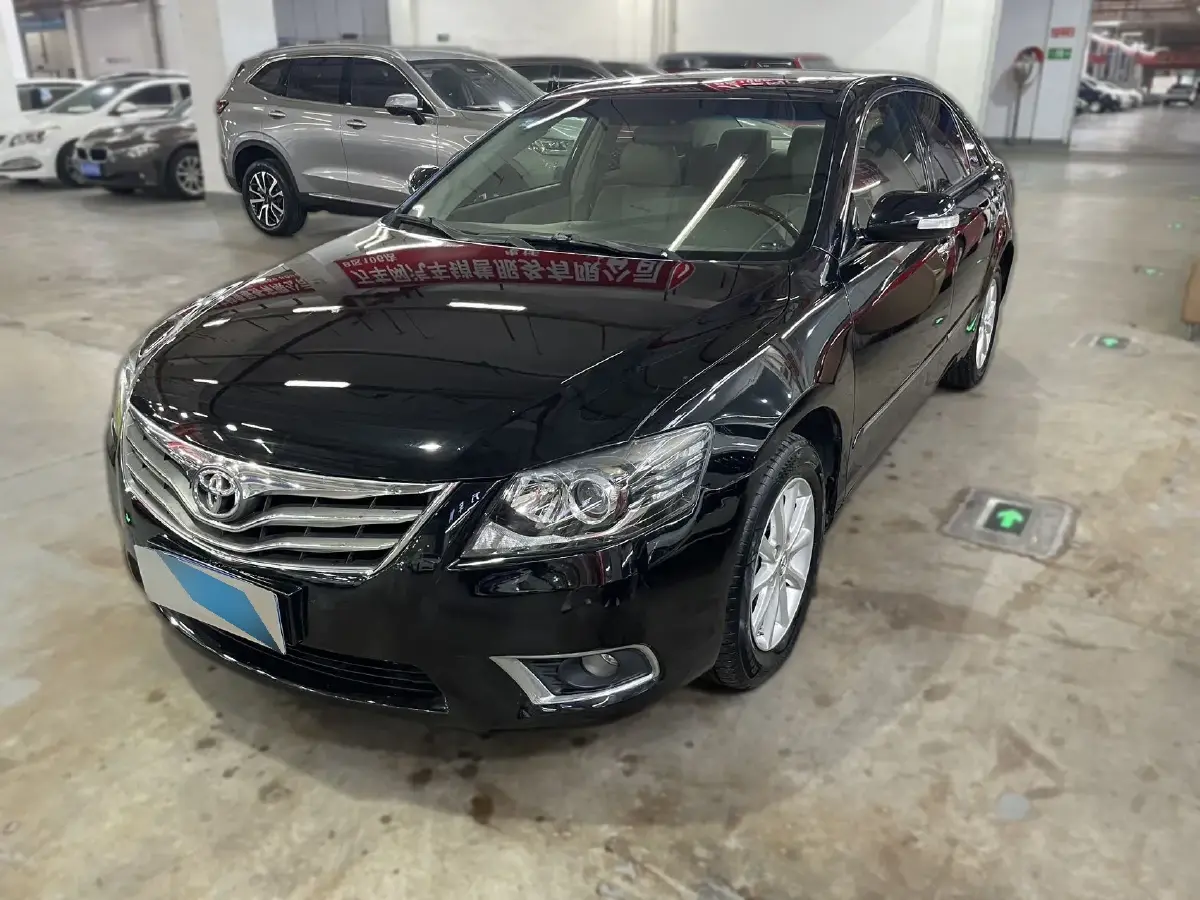 2013 Toyota Camry 2.0L 147HP L4 4AT