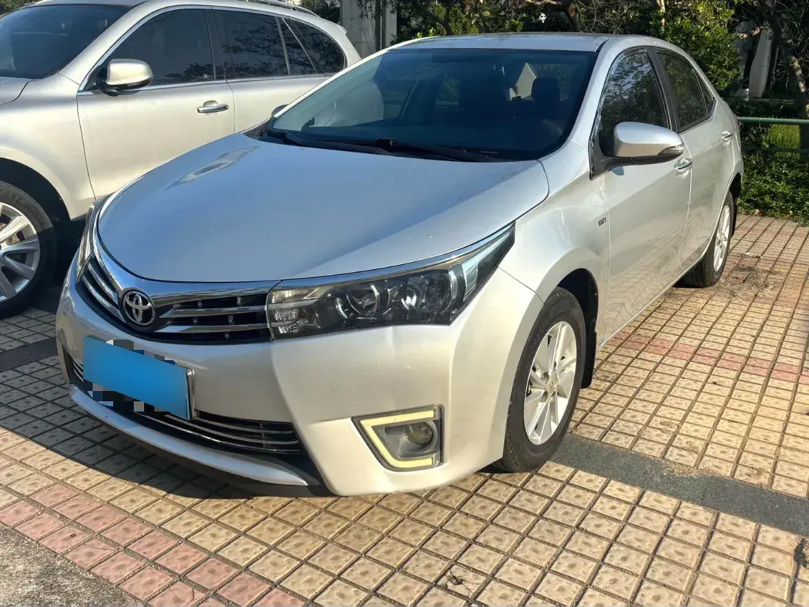 2014 Toyota Corolla 1.6L 122HP L4 CVT