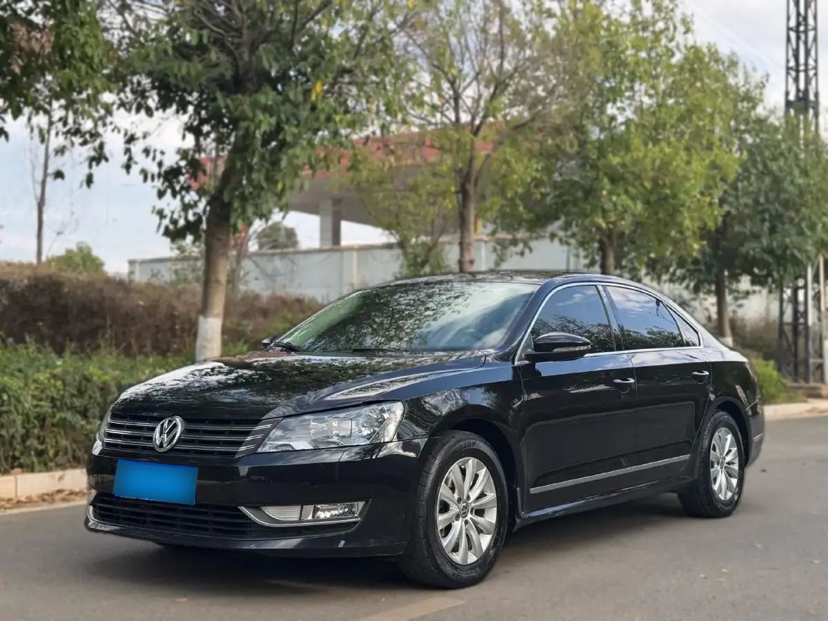 2014 Volkswagen Passat 1.8T 160HP L4 7DCT