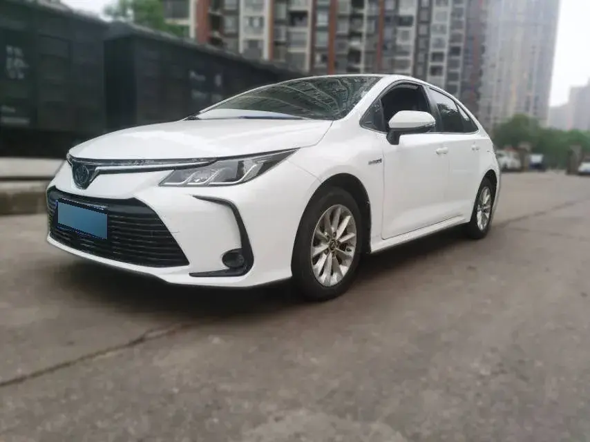 2021 Toyota Corolla 1.8L 98HP L4 E-CVT Hybrid