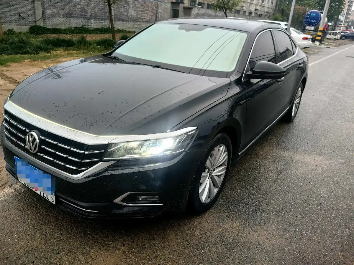 2019 Volkswagen Passat 2.0T 186HP L4 7DCT