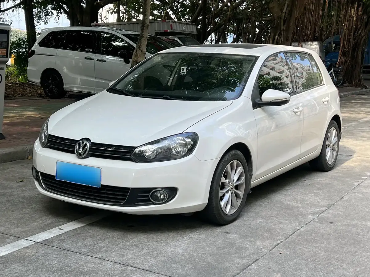 2012 Volkswagen Golf 1.6L 105HP L4 6AT