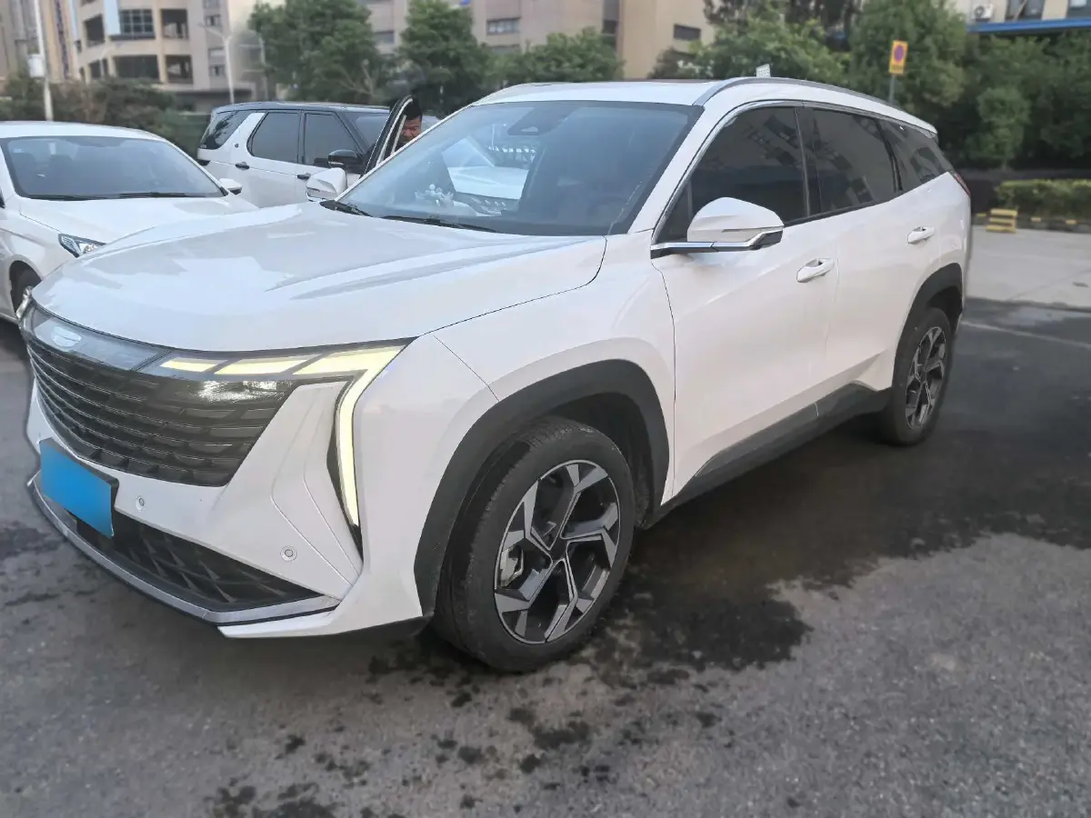 2023 Geely StarRay 1.5T 181HP L4 7DCT