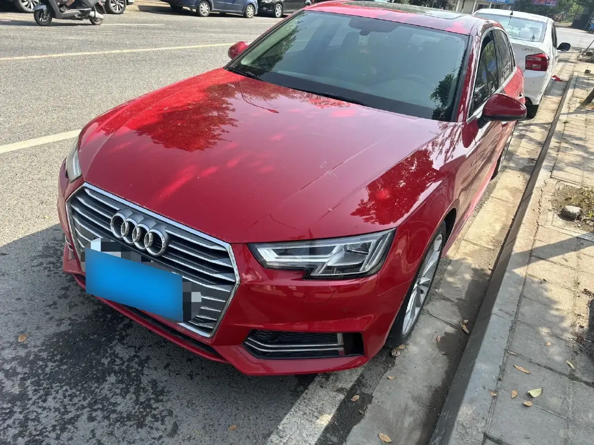 2018 Audi A4L 2.0T 190HP L4 7DCT