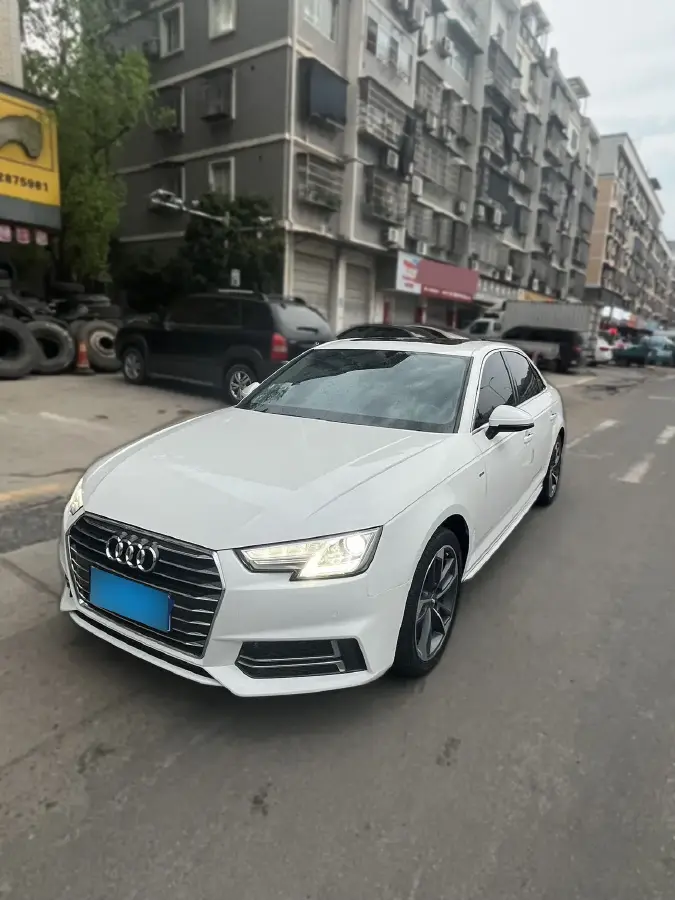 2019 Audi A4L 2.0T 190HP L4 7DCT
