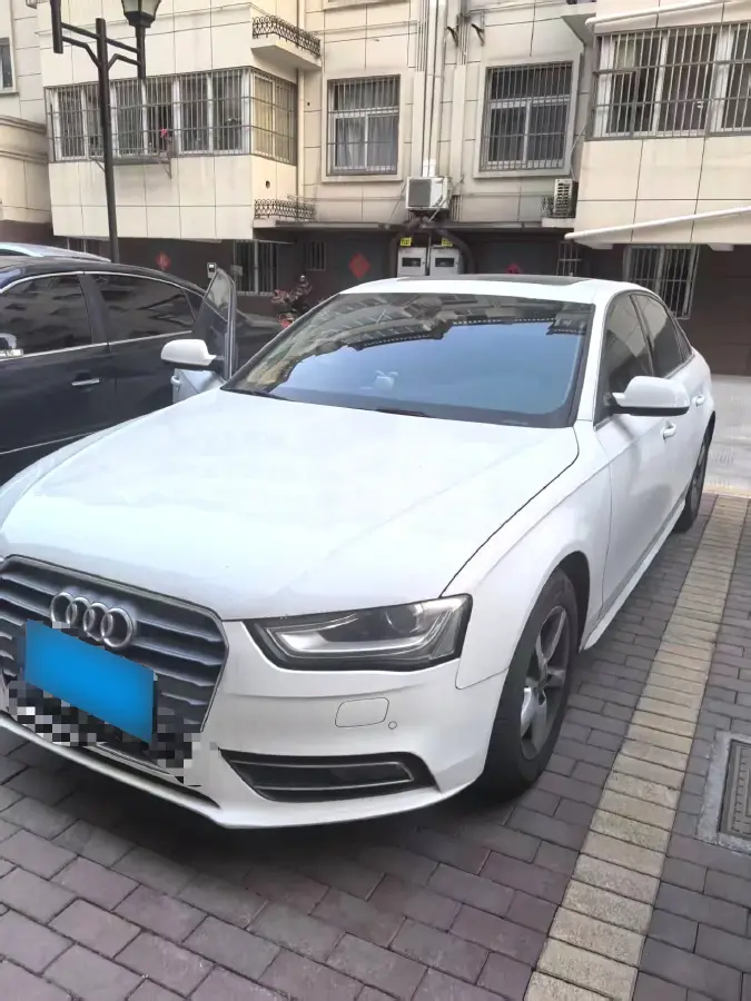 2013 Audi A4L 1.8T 160HP L4 CVT