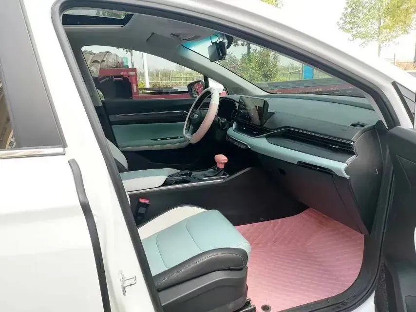 2021 Geely Emgrand S 1.4T 141HP L4 CVT,autocango,china used car exporter,china ev exporter,chinese used car exporter,chinese used ev exporter