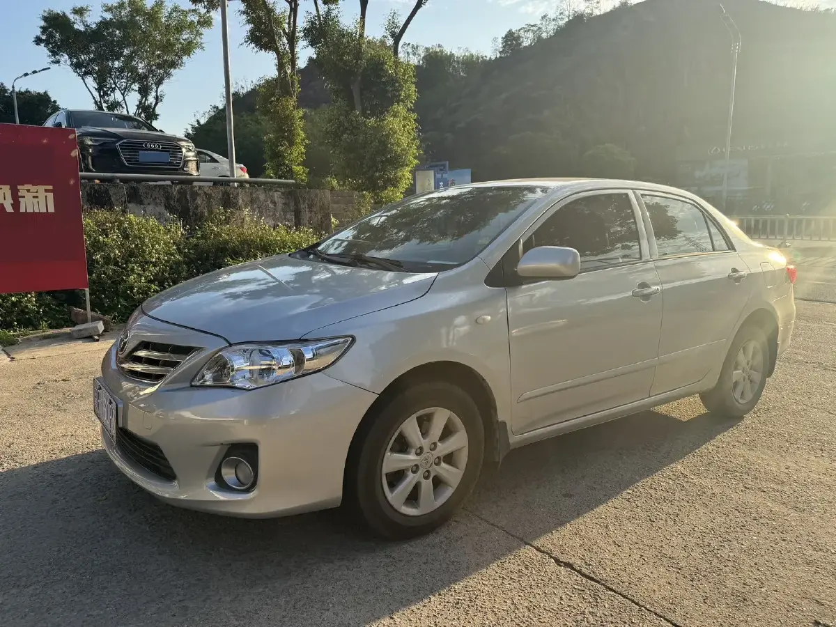 2011 Toyota Corolla 1.8L 140HP L4 CVT