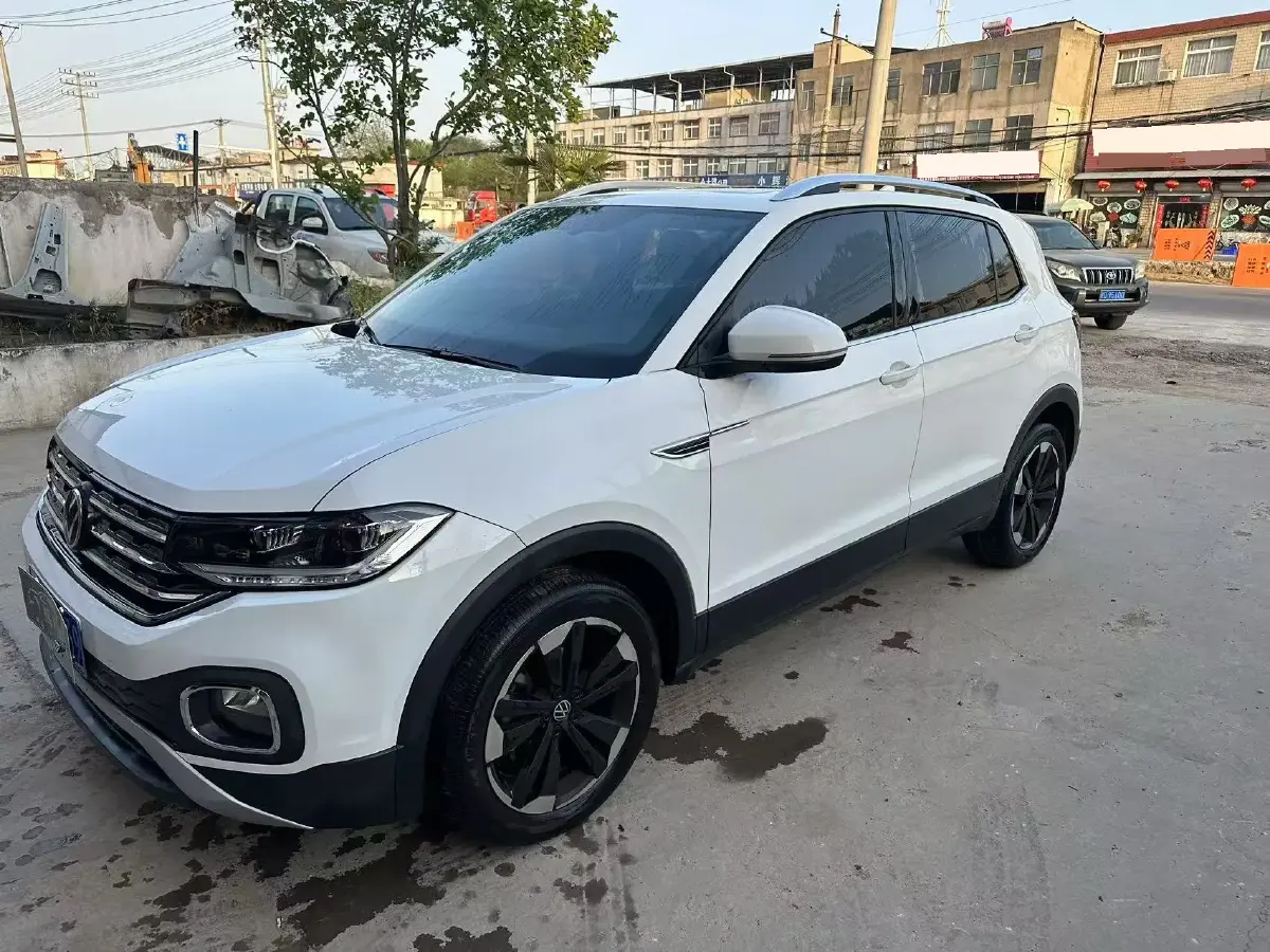 2021 Volkswagen Tacqua 1.4T 150HP L4 7DCT