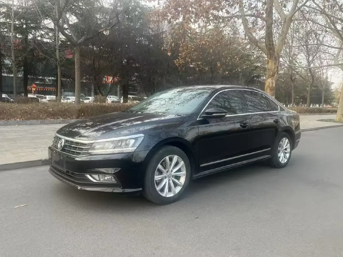 2017 Volkswagen Passat 1.4T 150HP L4 7DCT