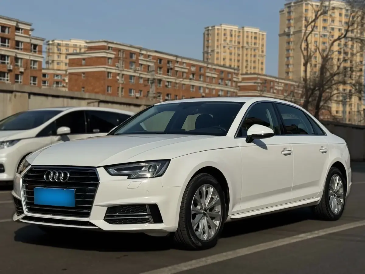 2019 Audi A4L 2.0T 190HP L4 7DCT