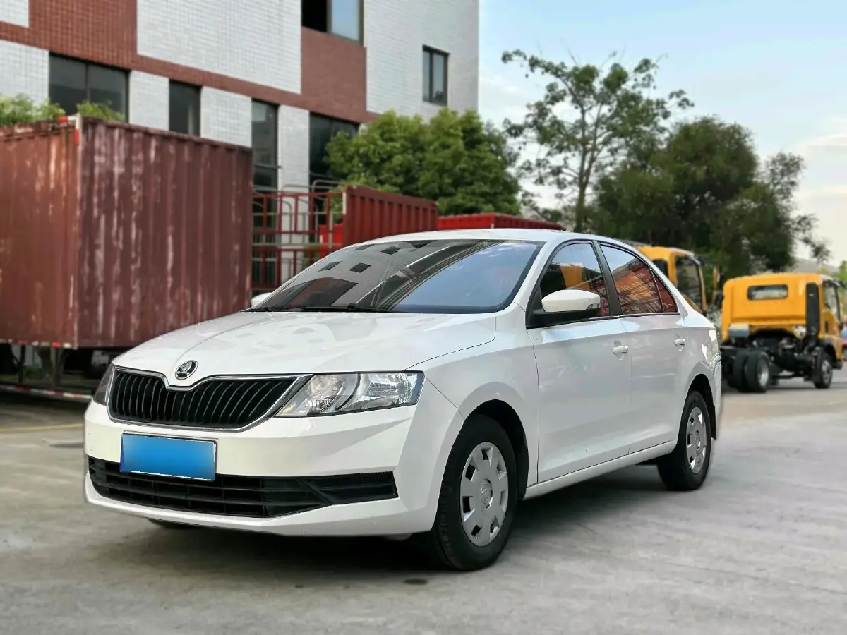 2019 Skoda Rapid 1.5L 110HP L4 5MT