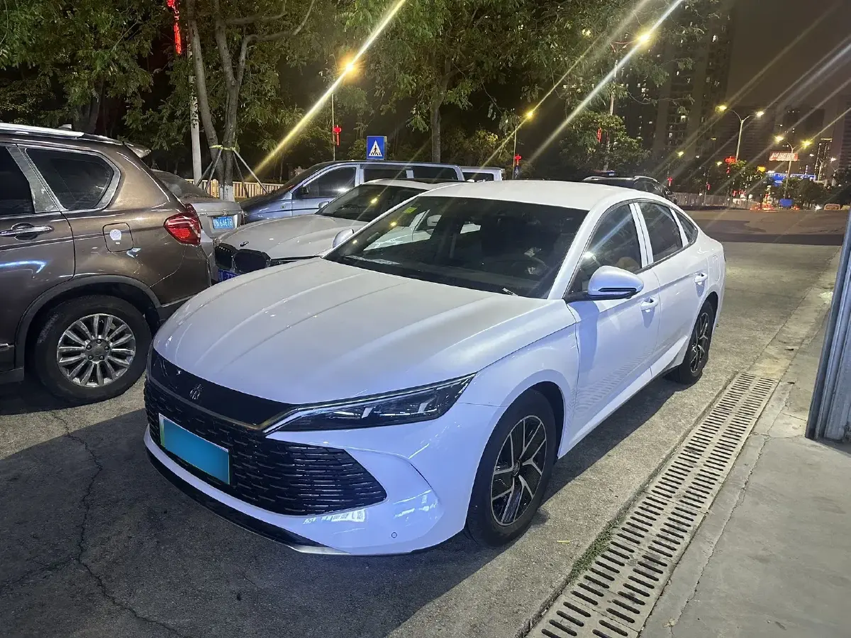 2024 BYD QinL 1.5L 101HP L4 E-CVT PHEV 10.08KWH