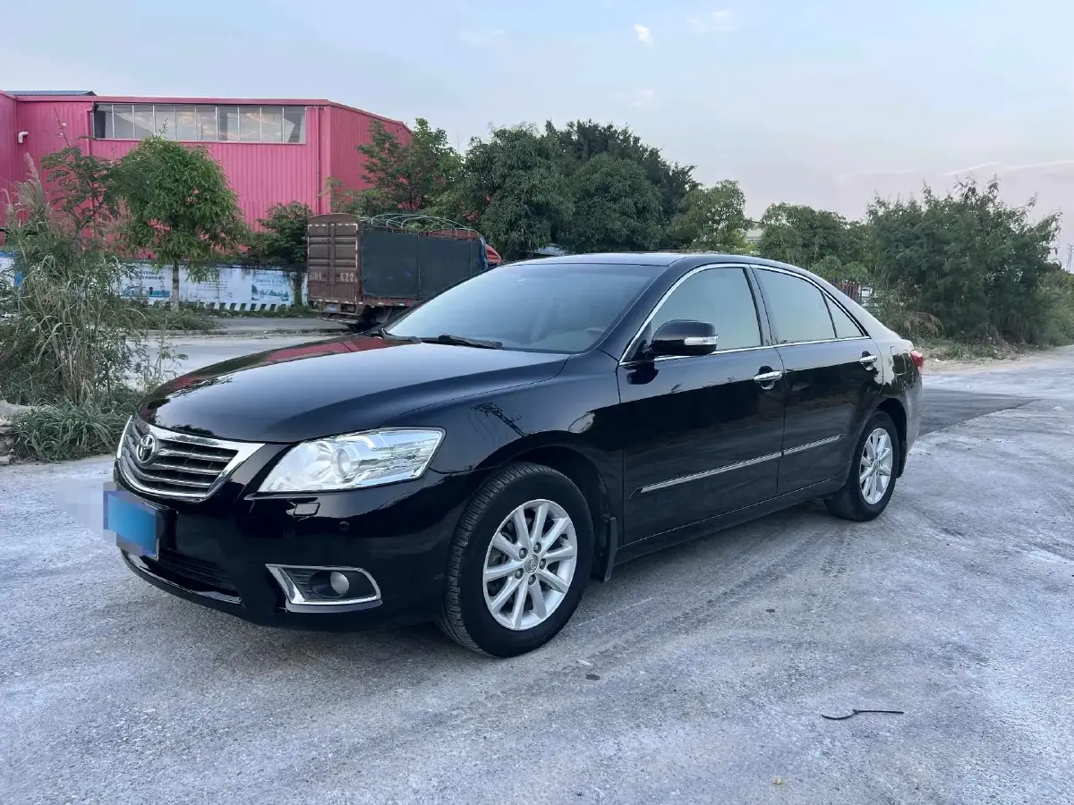 2010 Toyota Camry 2.0L 147HP L4 4AT