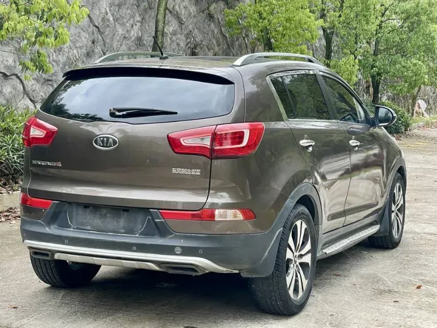 2012 Kia Sportage R 2.0L 165HP L4 6MT,autocango,china used car exporter,china ev exporter,chinese used car exporter,chinese used ev exporter