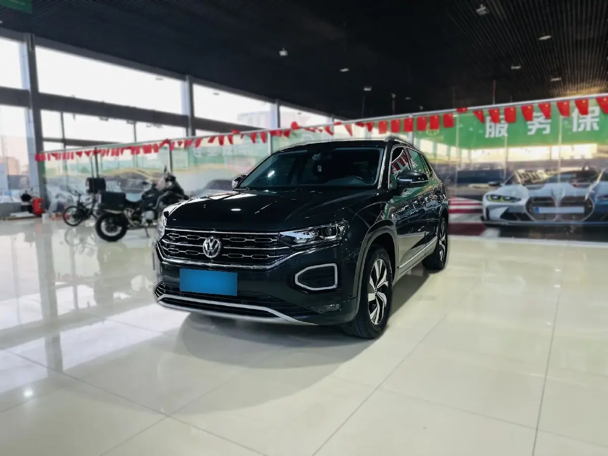 2020 Volkswagen Tayron 2.0T 186HP L4 7DCT