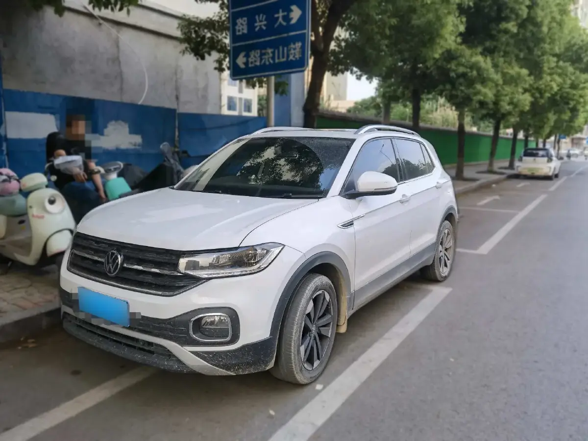 2021 Volkswagen Tacqua 1.2T 116HP L4 7DCT