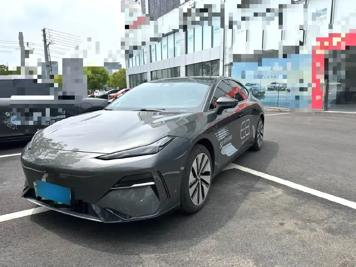 2024 Geely Galaxy E8 BEV 76KWH