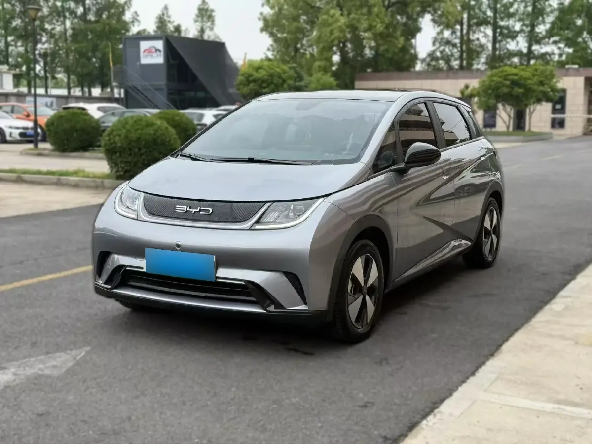 2023 BYD Dolphin BEV 44.928KWH