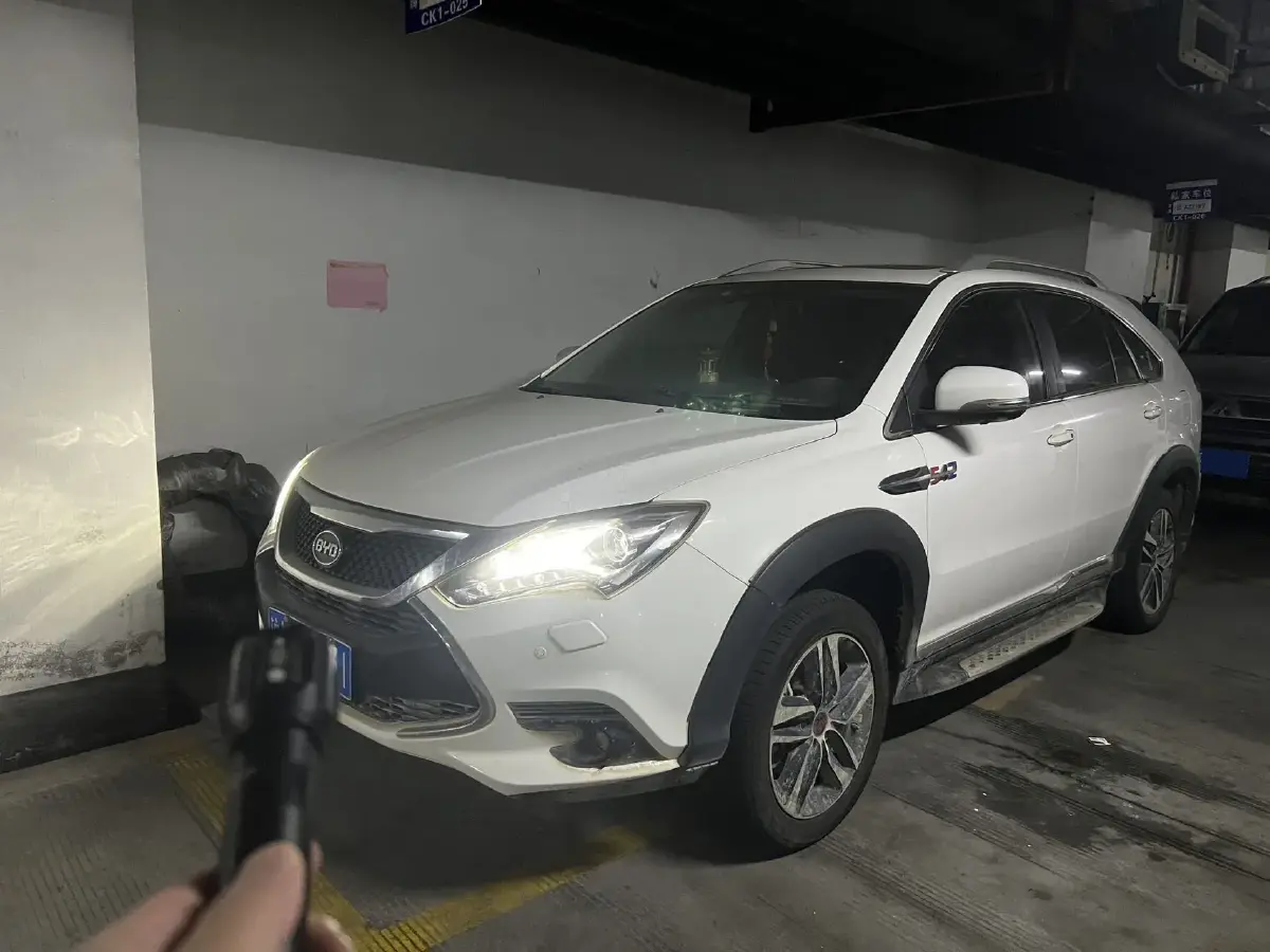 2015 BYD Tang 2.0T 205HP L4 6DCT PHEV