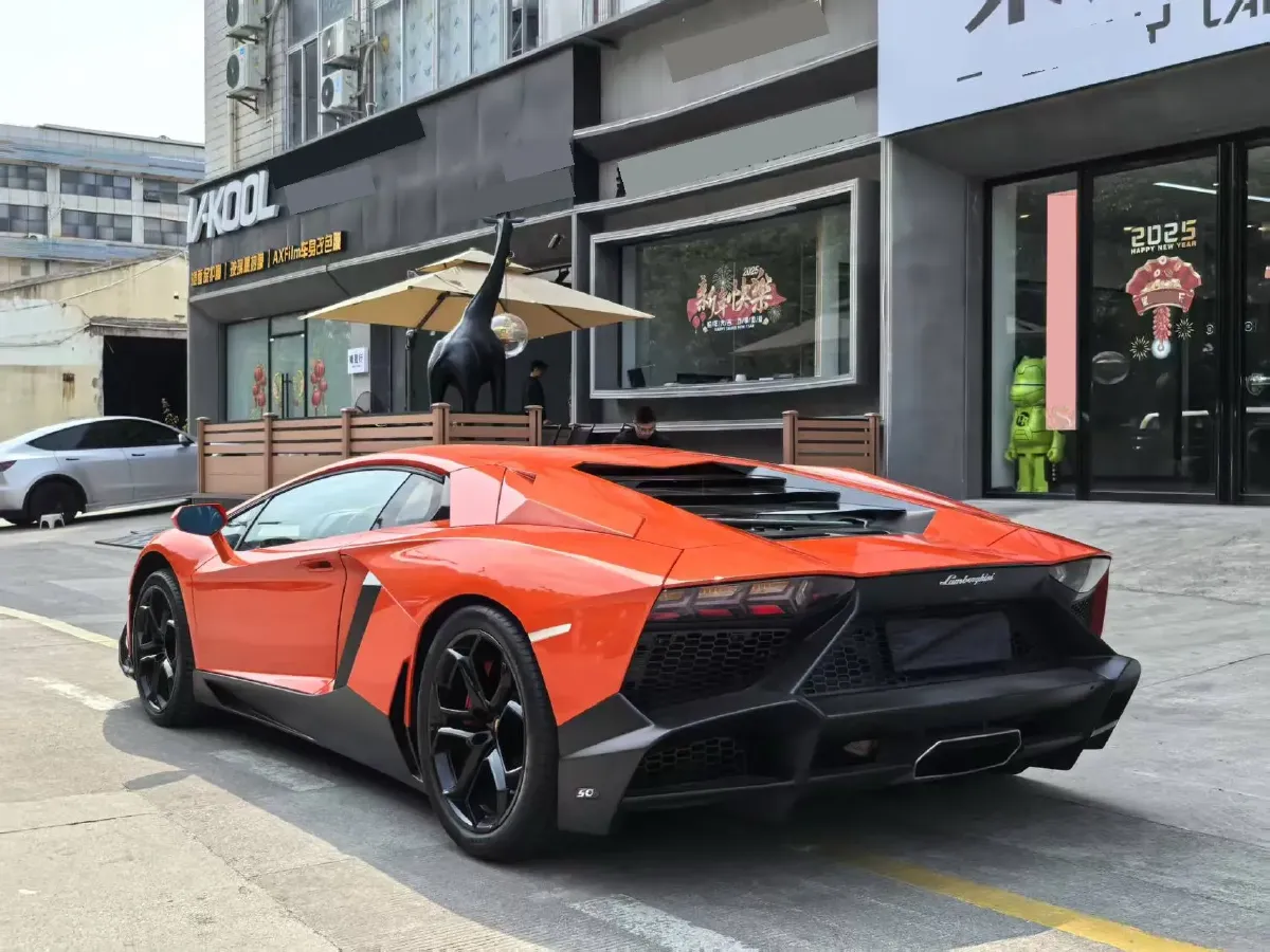 2011 Lamborghini Aventador 6.5L 700HP V12 7ISR,autocango,china used car exporter,china ev exporter,chinese used car exporter,chinese used ev exporter