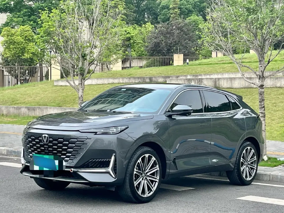 2021 ChangAn UNI-K 2.0T 233HP L4 8AT