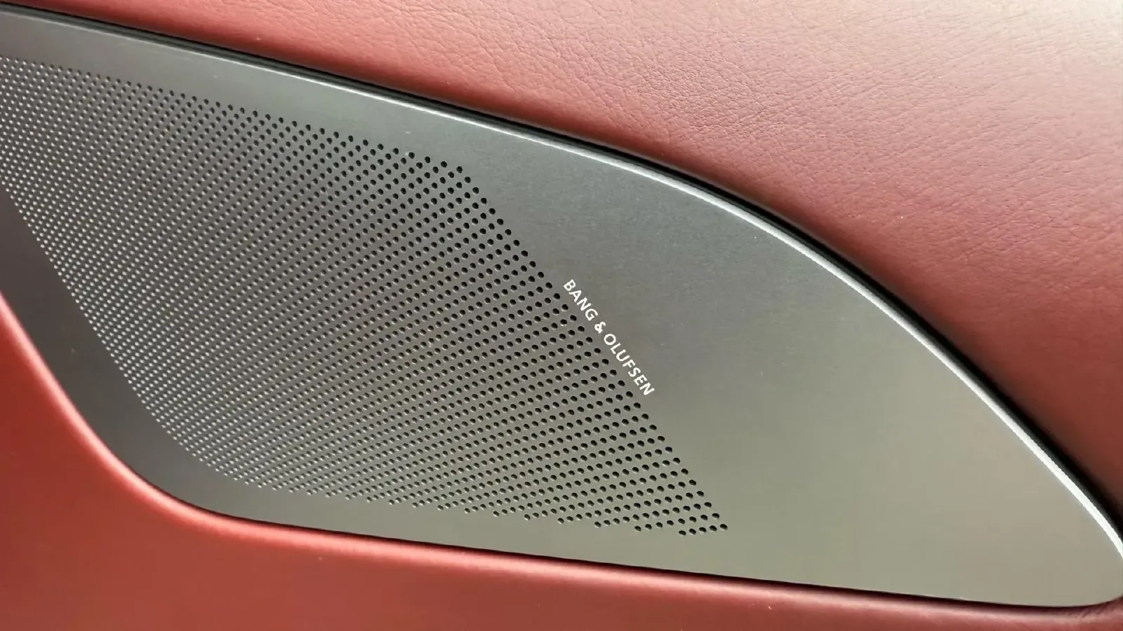 2010 Aston Martin Rapide 6.0L 477HP V12 6AT,autocango,china used car exporter,china ev exporter,chinese used car exporter,chinese used ev exporter