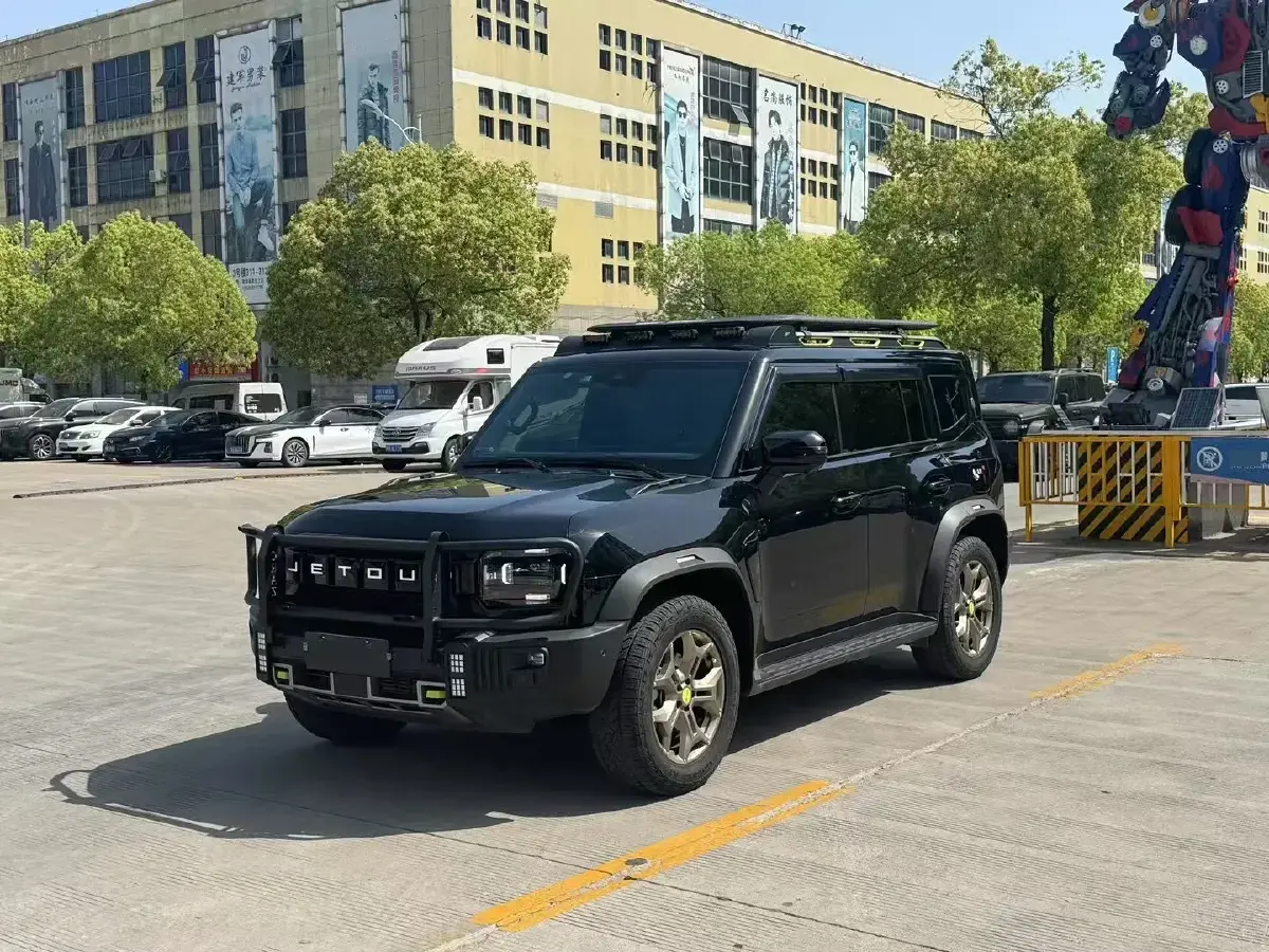 2023 Jetour Traveller 2.0T 254HP L4 8AT