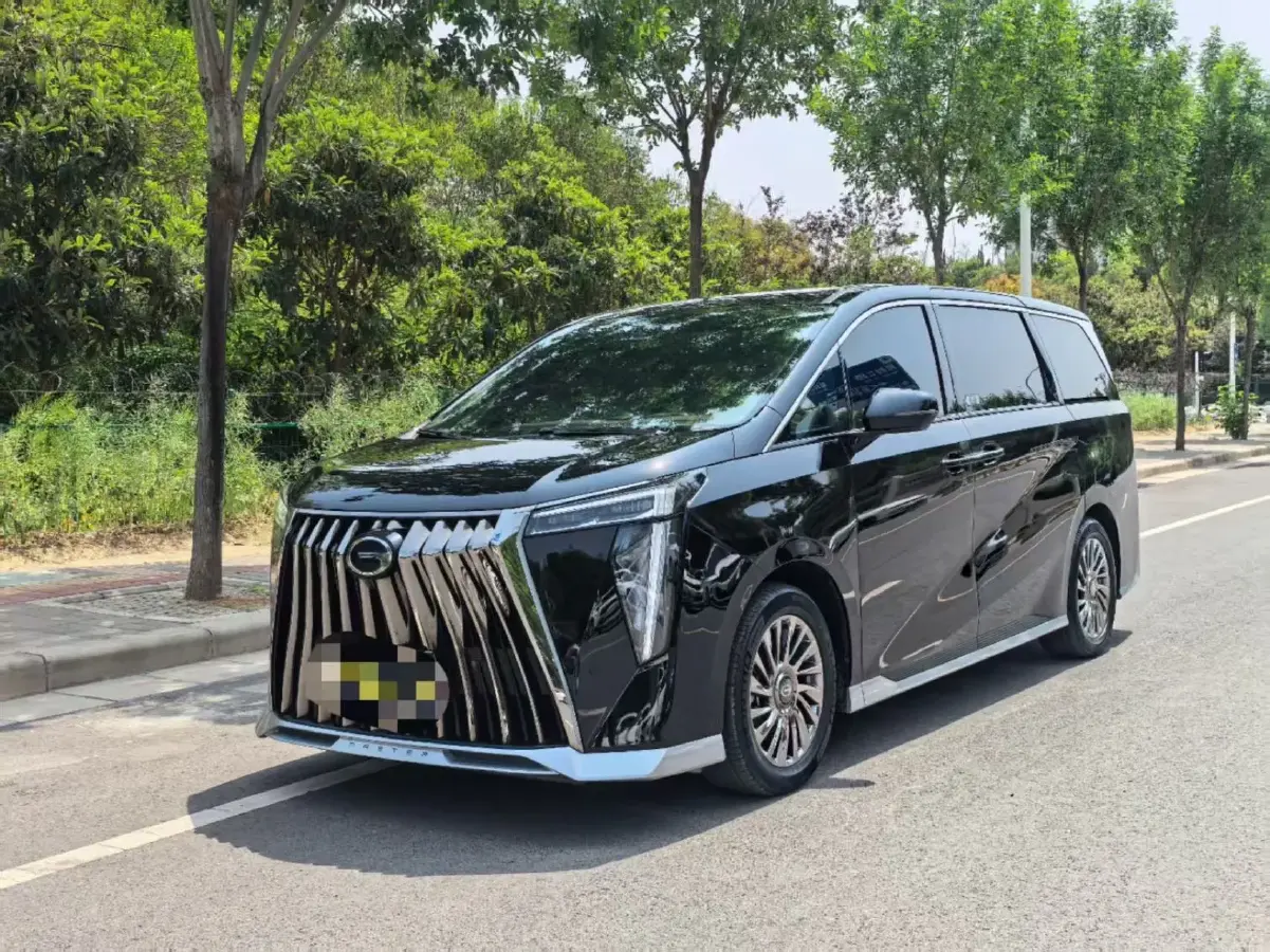 2023 GAC Trumpchi M8 2.0T 190HP L4 E-CVT Hybrid