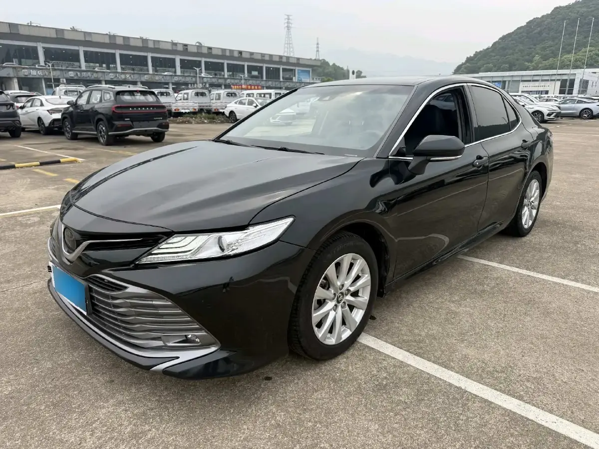 2019 Toyota Camry 2.0L 178HP L4 CVT