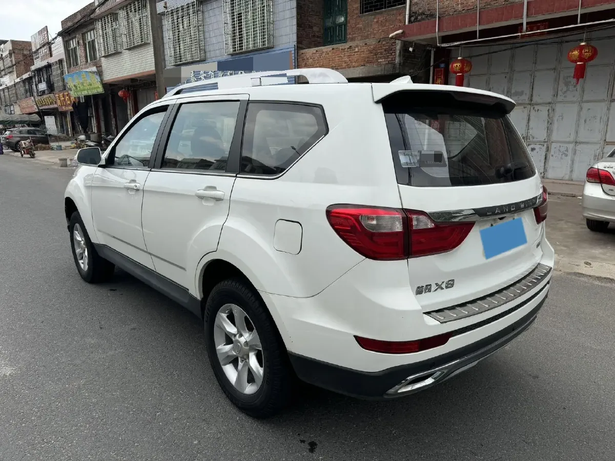 2018 Landwind X8 1.8T 177HP L4 6MT,autocango,china used car exporter,china ev exporter,chinese used car exporter,chinese used ev exporter