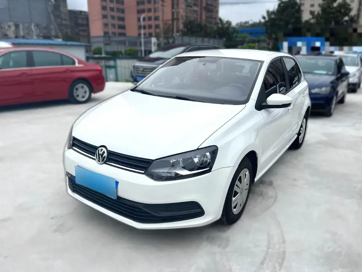 2016 Volkswagen Polo 1.4L 90HP L4 6AT
