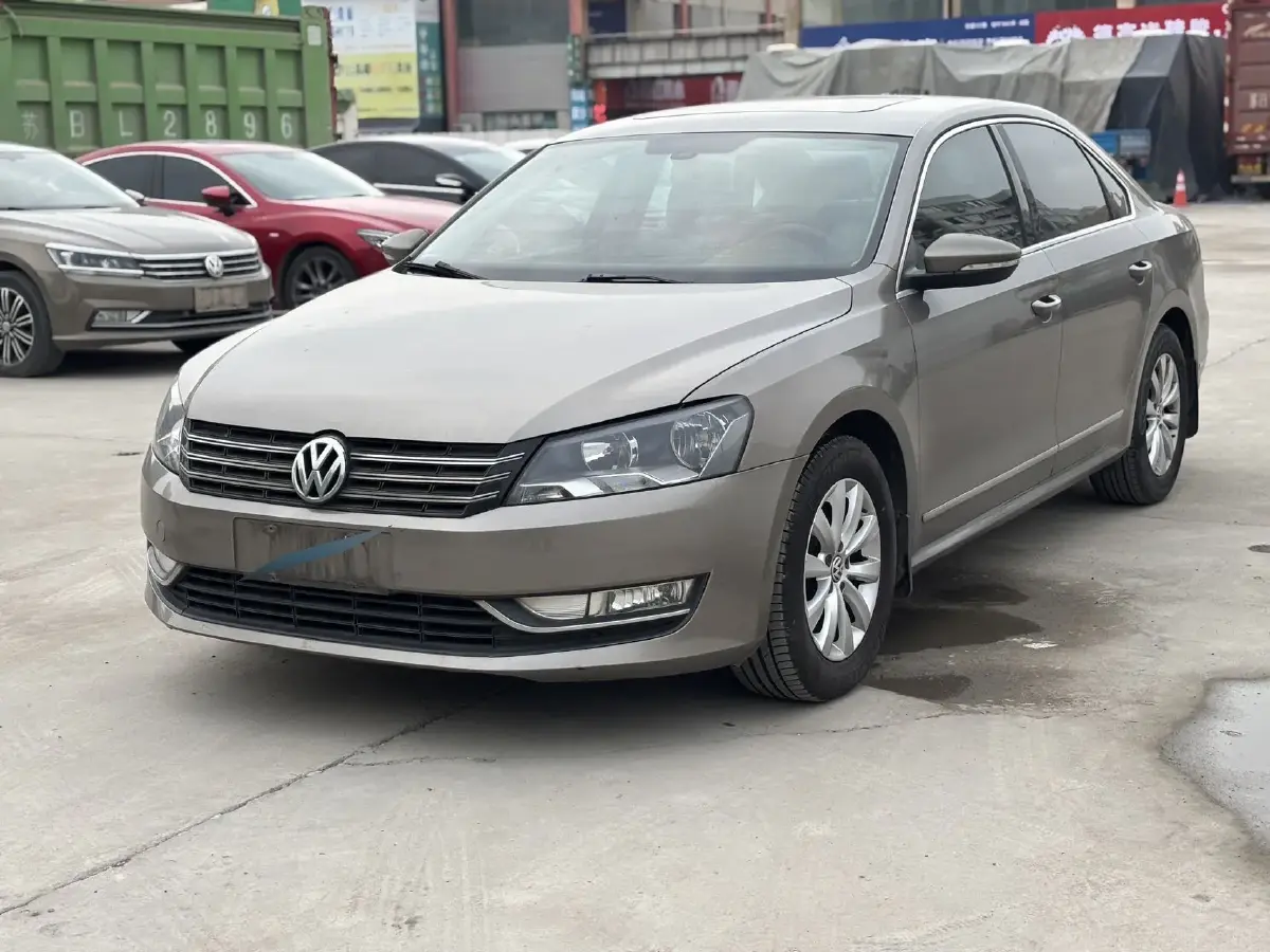 2014 Volkswagen Passat 1.8T 160HP L4 7DCT