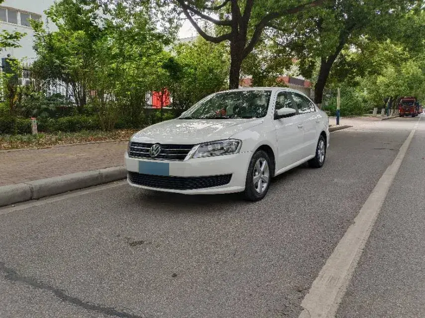 2013 Volkswagen Lavida 1.6L 110HP L4 5MT