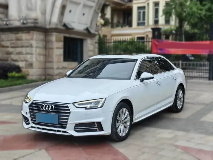 2019 Audi A4L 2.0T 190HP L4 7DCT