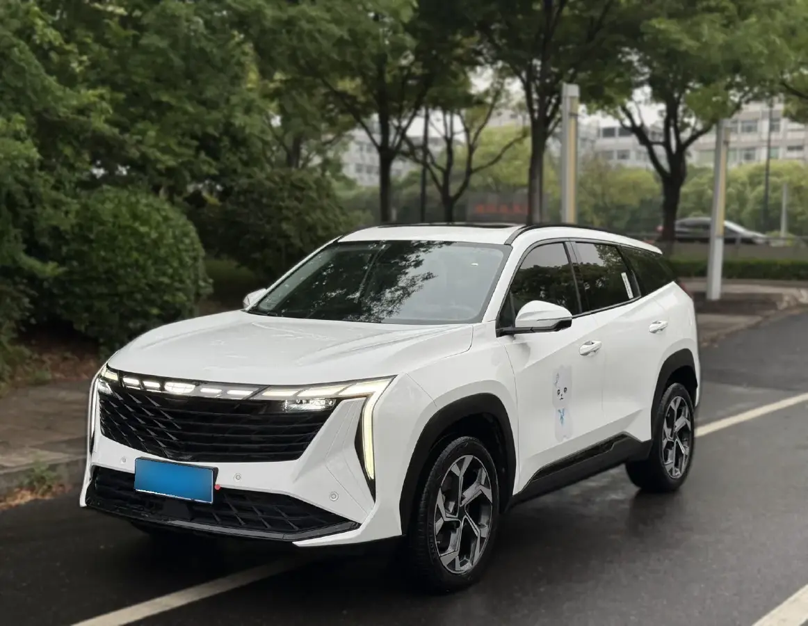 2023 Geely StarRay 1.5T 181HP L4 7DCT