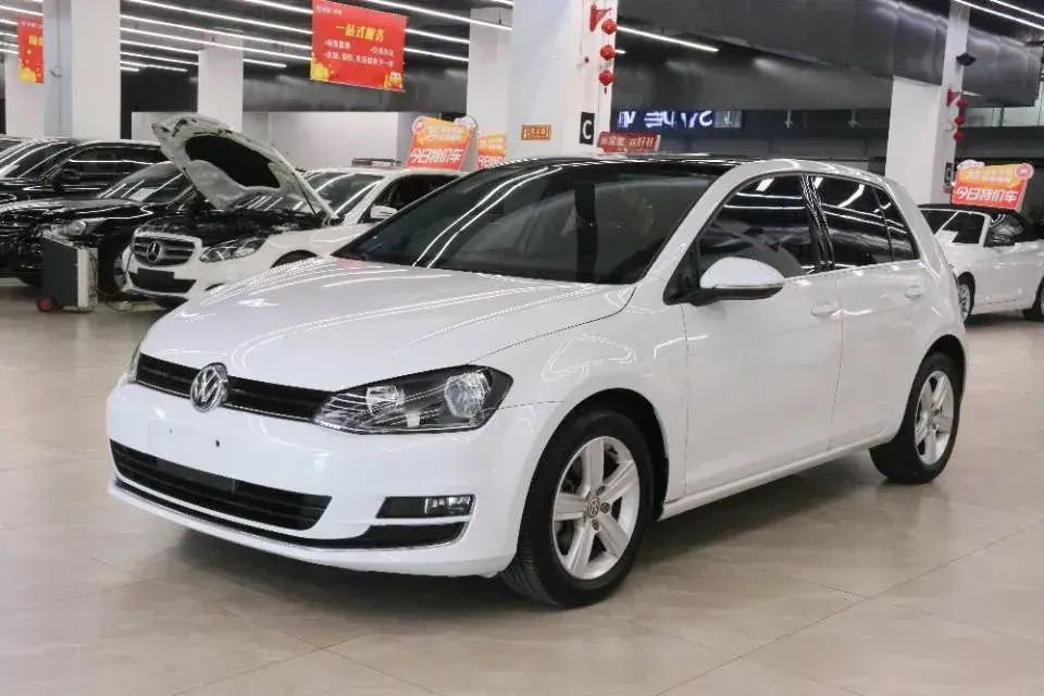 2014 Volkswagen Golf 1.4T 131HP L4 7DCT