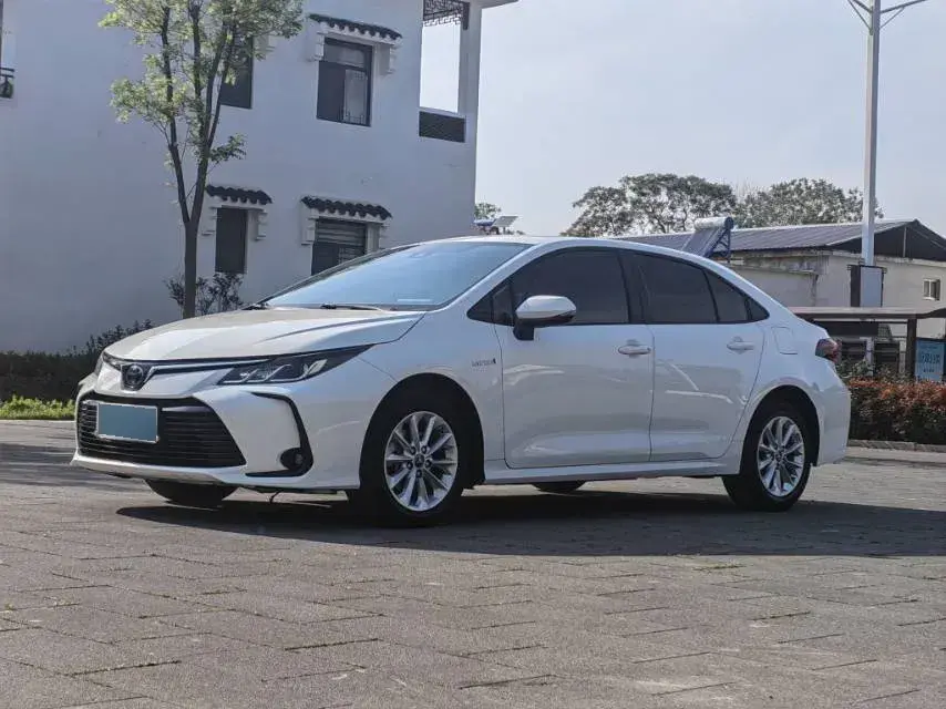 2021 Toyota Corolla 1.8L 98HP L4 E-CVT Hybrid
