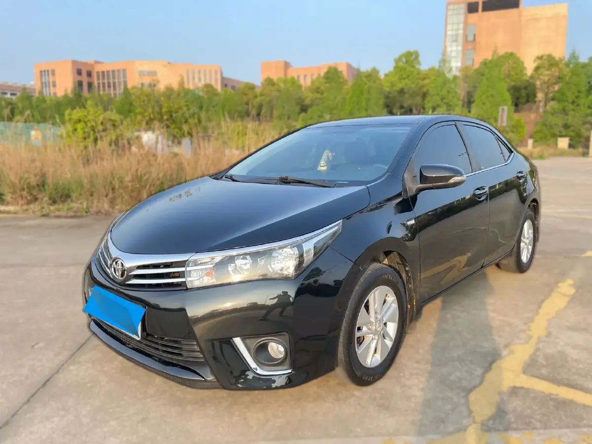 2014 Toyota Corolla 1.6L 122HP L4 CVT