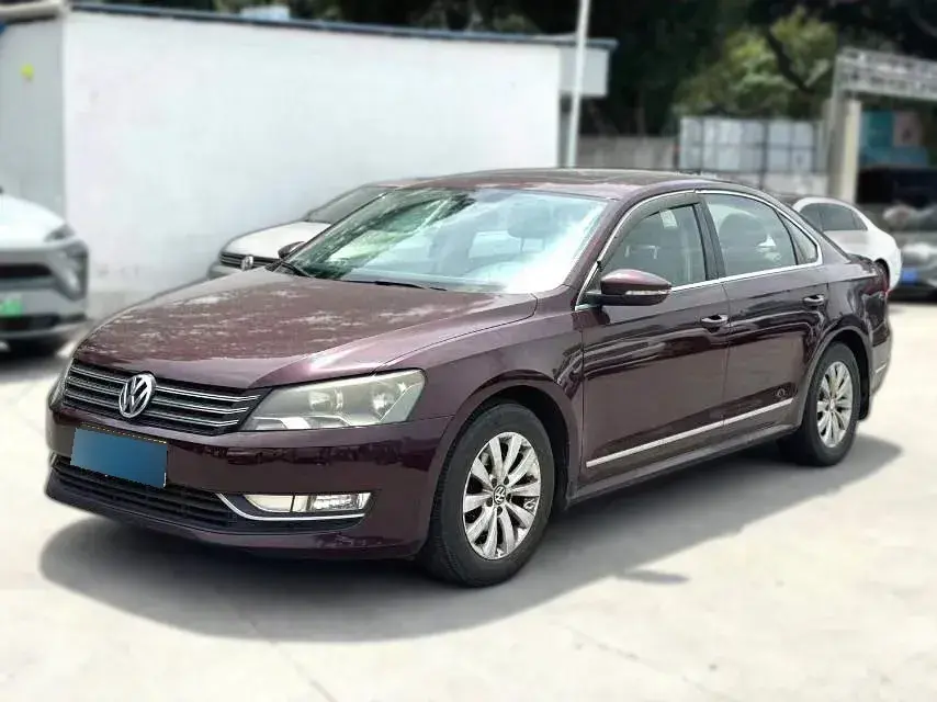 2011 Volkswagen Passat 1.8T 160HP L4 7DCT