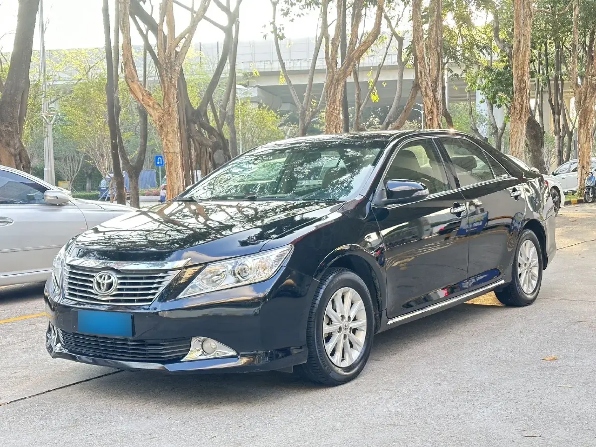 2013 Toyota Camry 2.0L 148HP L4 4AT