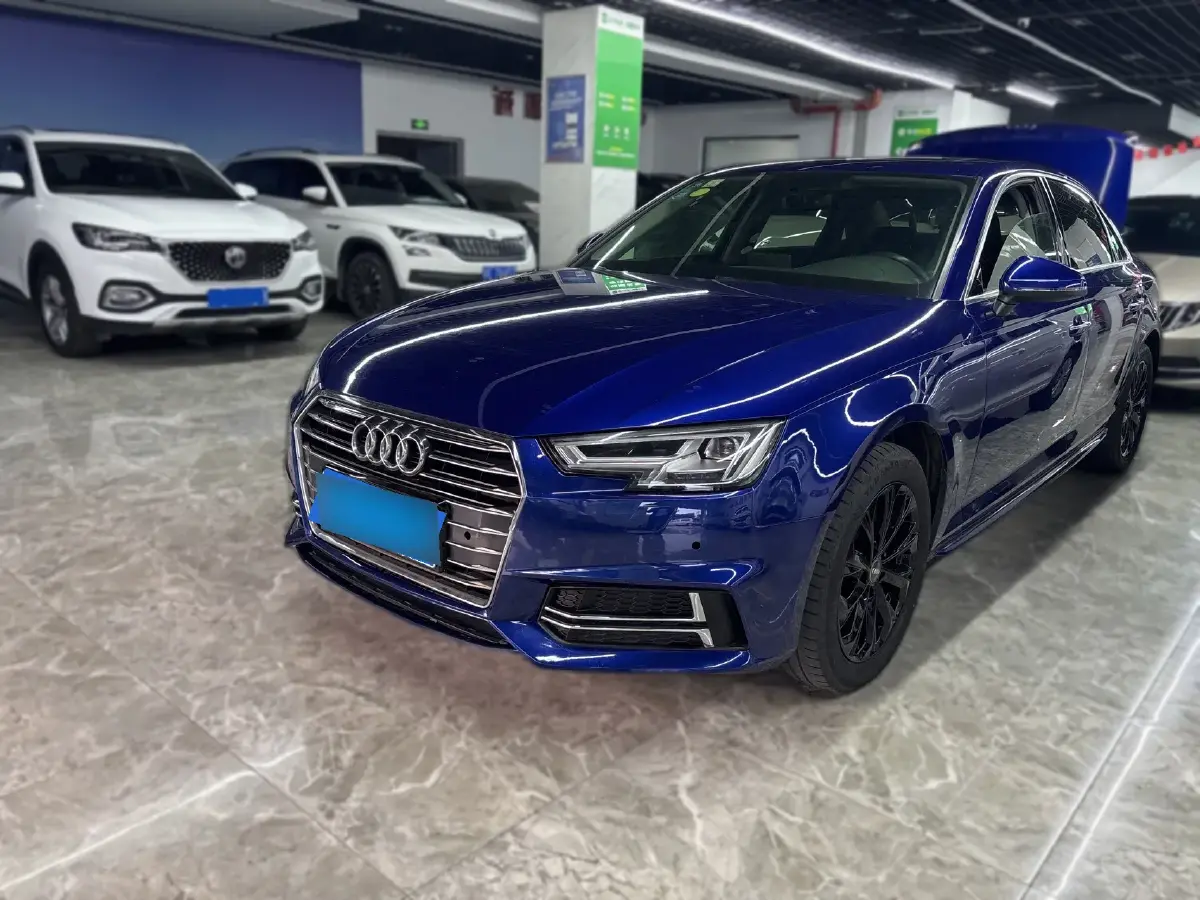 2019 Audi A4L 2.0T 190HP L4 7DCT