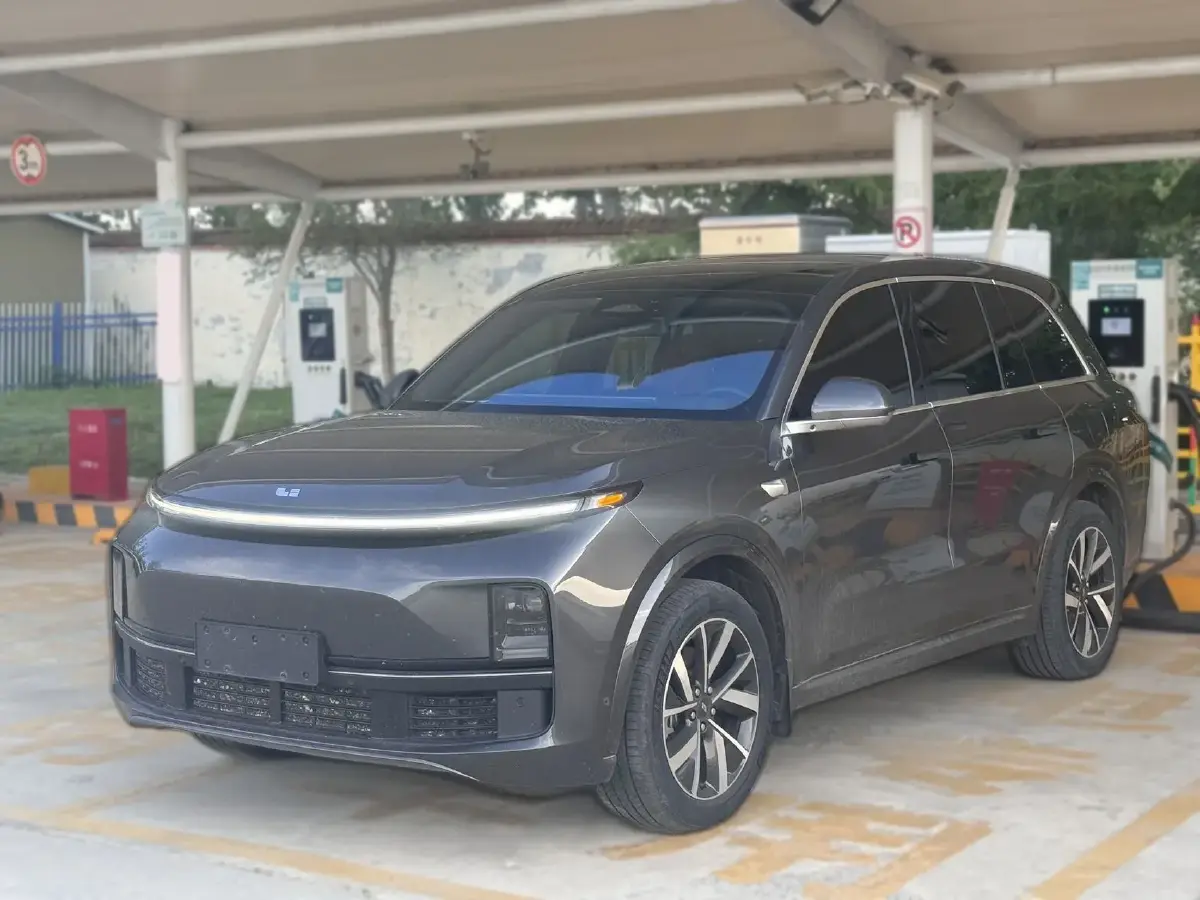 2023 Li L8 Range Extended 154HP REEV 40.9KWH