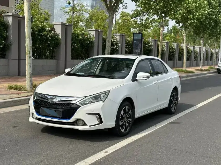 2015 BYD Qin 1.5T 154HP L4 6DCT PHEV 13KWH