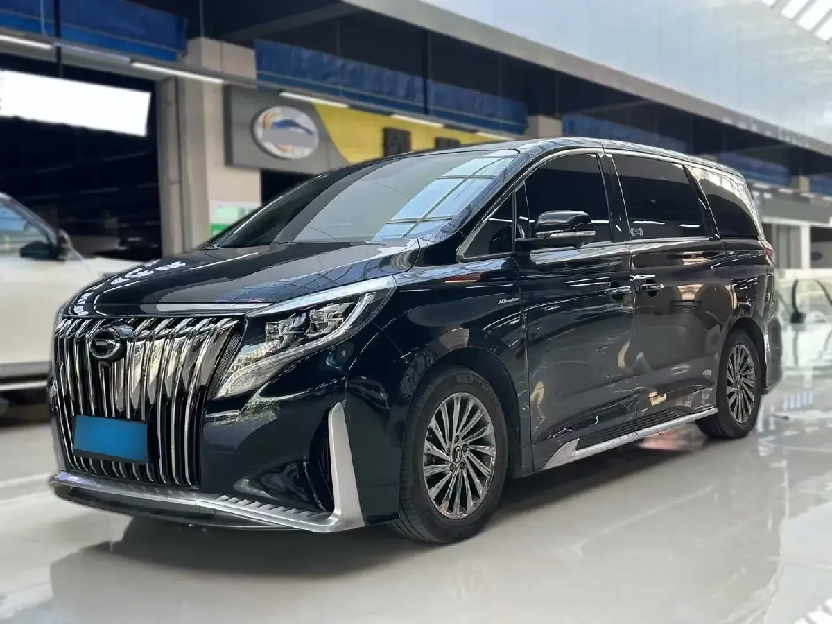 2021 GAC Trumpchi M8 2.0T 252HP L4 8AT