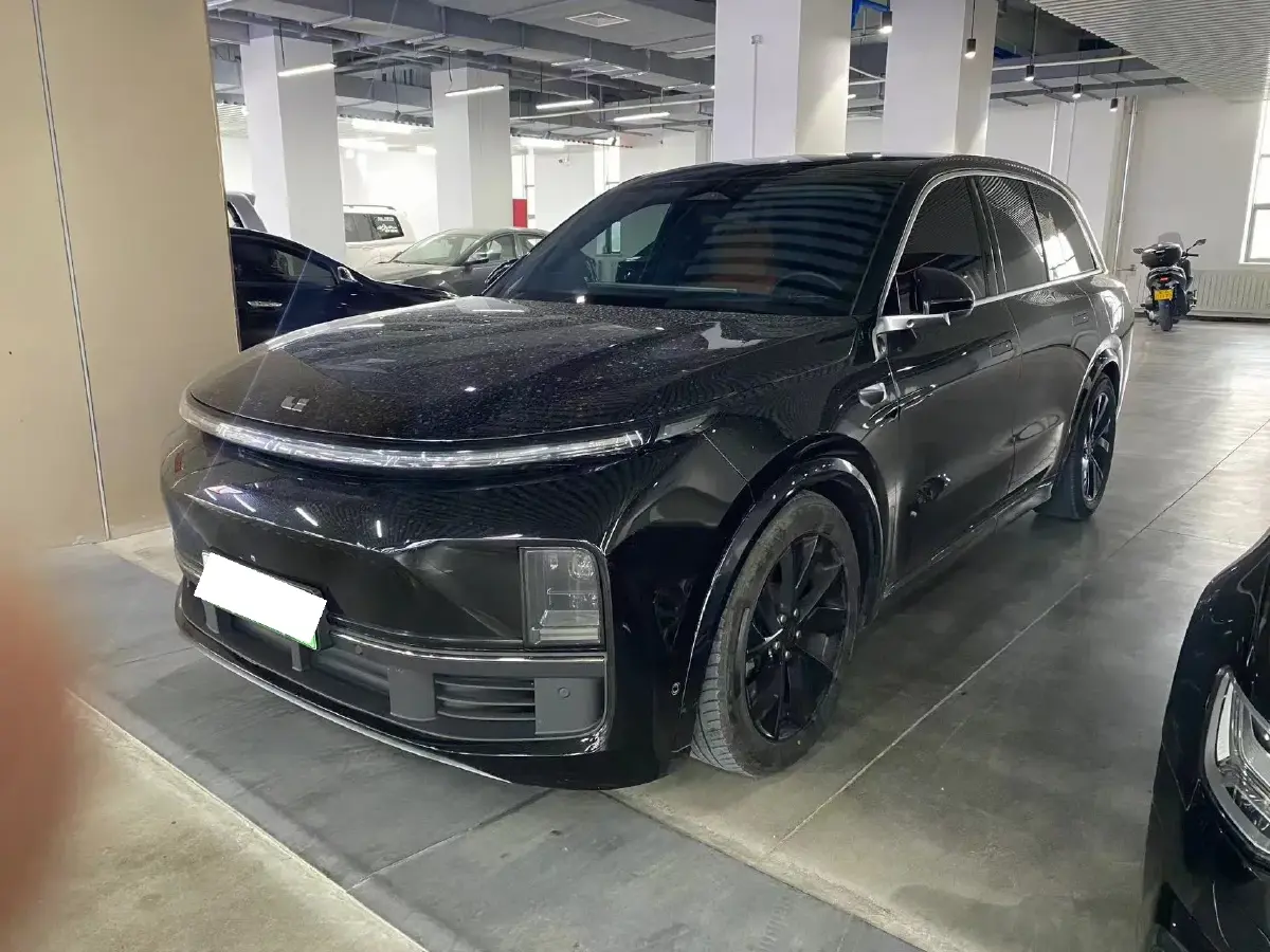 2023 Li L8 Range Extended 154HP REEV 40.9KWH