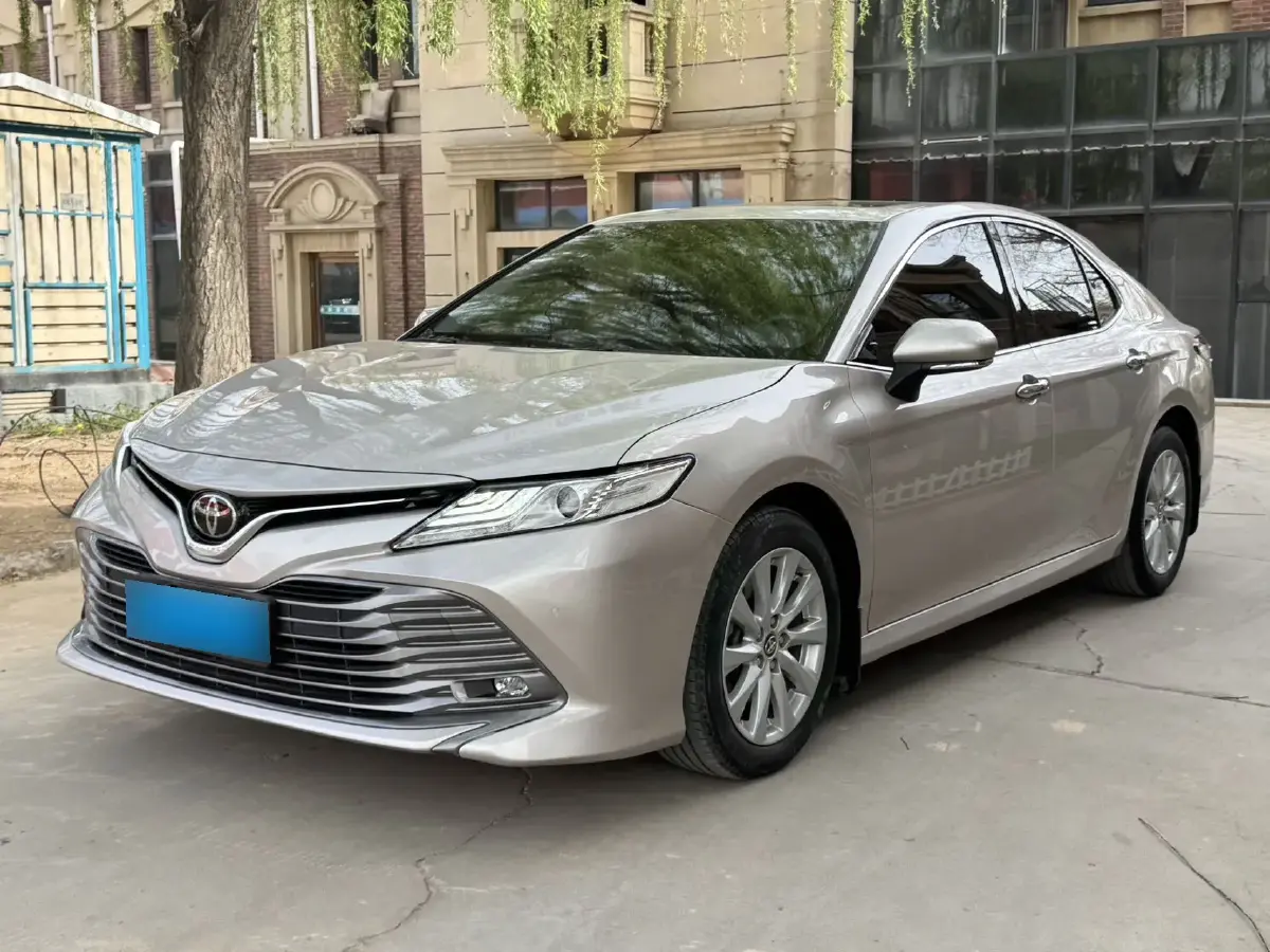 2019 Toyota Camry 2.0L 178HP L4 CVT