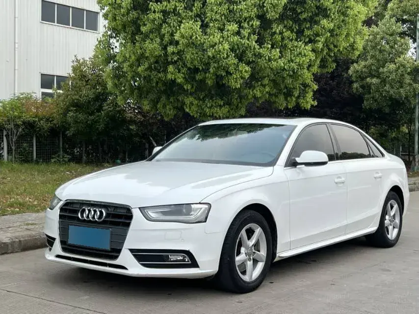 2013 Audi A4L 1.8T 160HP L4 CVT