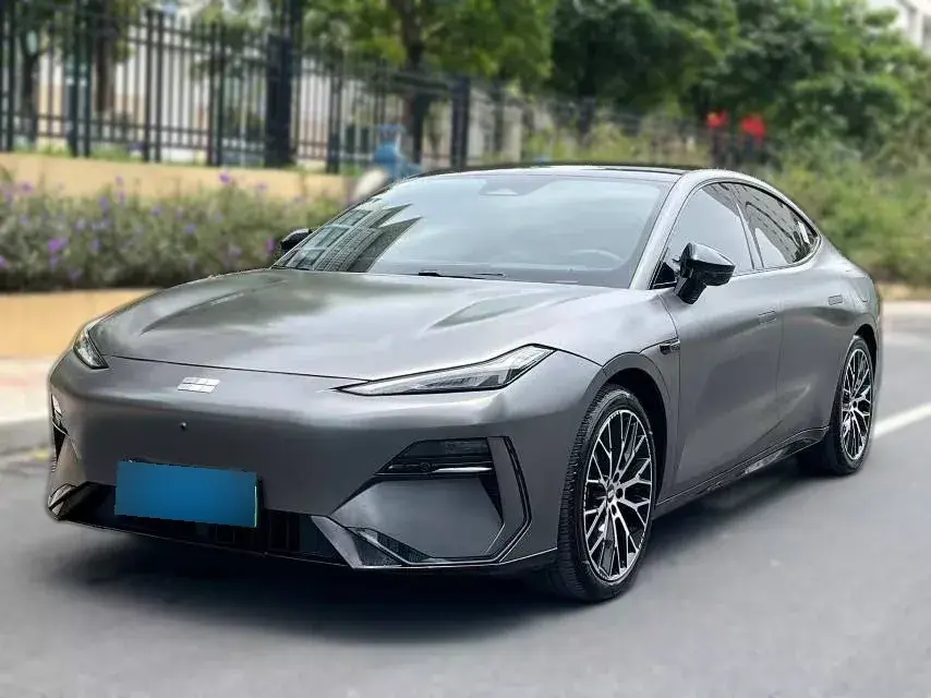 2024 Geely Galaxy E8 BEV 75.6KWH